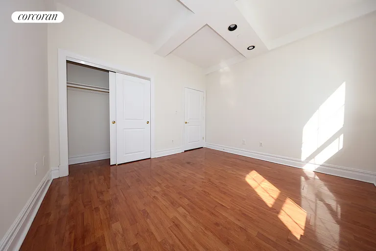 New York City Real Estate | View 45-02 Ditmars Boulevard, 121 | room 9 | View 10