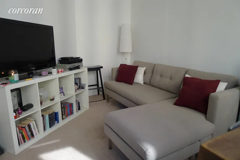 New York City Real Estate | View 176 WEST 86TH STREET, 4B | Cozy | View 2