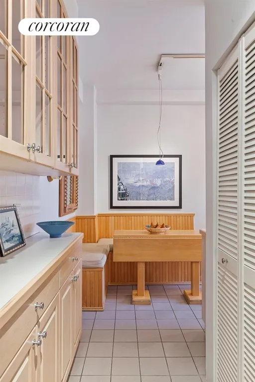 New York City Real Estate | View 129 East 82nd Street, 6B | Breakfast Nook | View 4