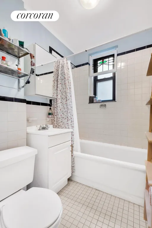 New York City Real Estate | View 114 Clinton Street, 2G | room 3 | View 4