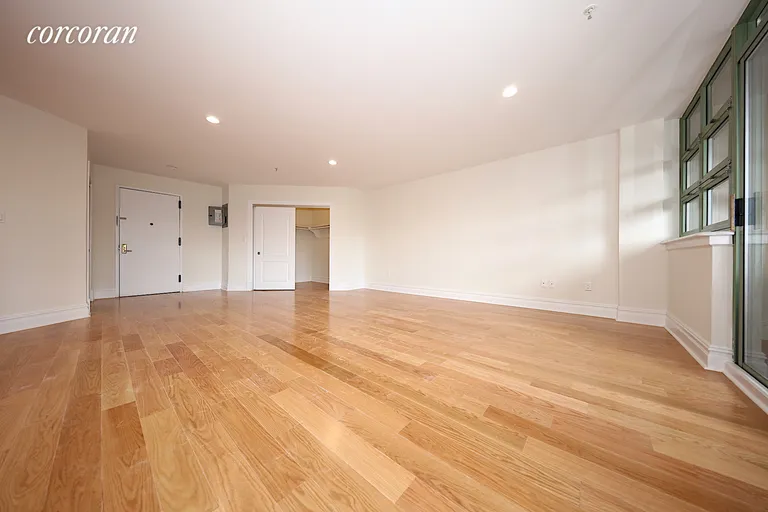 New York City Real Estate | View 19-19 24th Avenue, R103 | room 6 | View 7