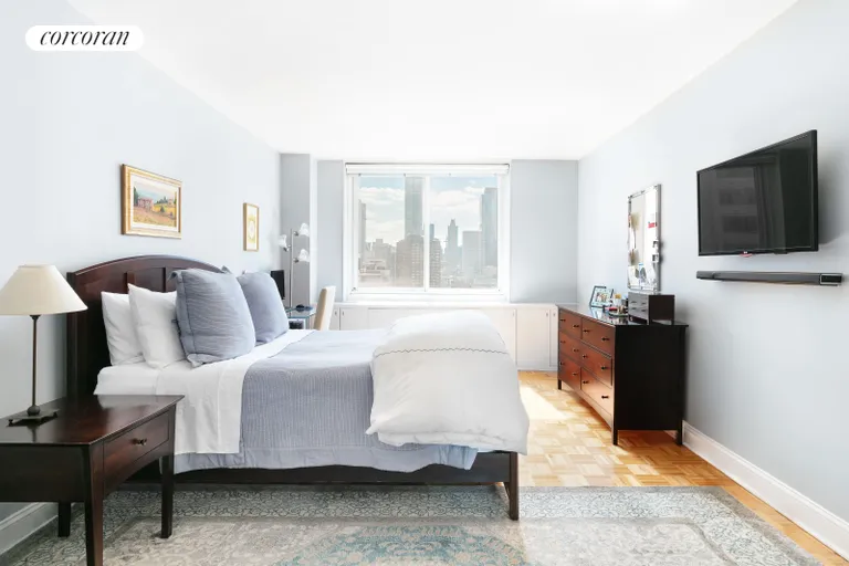 New York City Real Estate | View 220 East 65th Street, 24C | room 5 | View 6