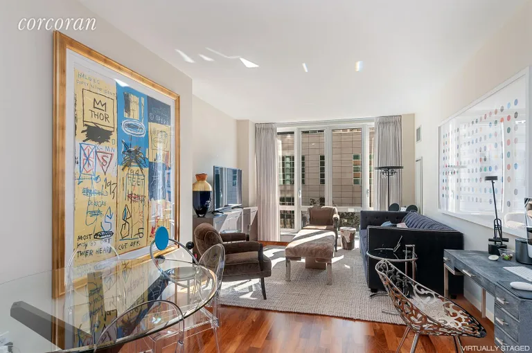 New York City Real Estate | View 250 East 53rd Street, 506 | 1 Bed, 2 Baths | View 1