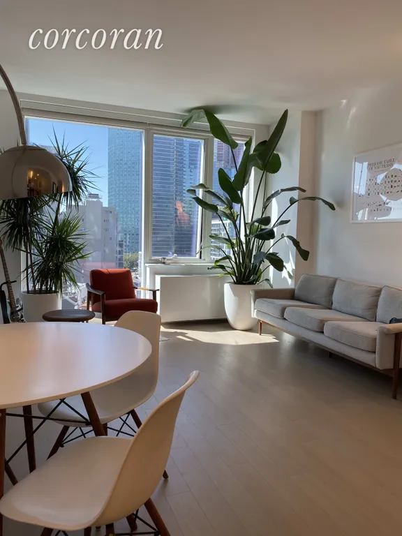 New York City Real Estate | View 28-10 Jackson Avenue, 11V | Living Room | View 2