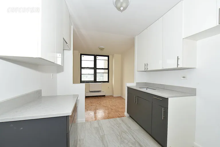 New York City Real Estate | View 235 South Lexington Avenue, 9D | room 2 | View 3