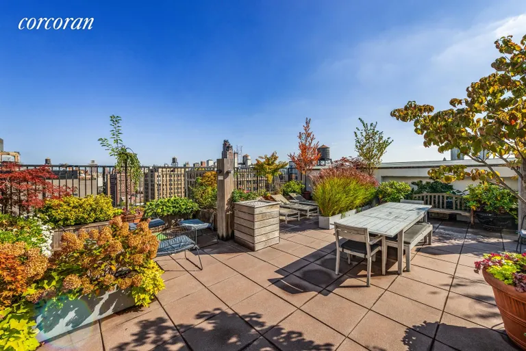 New York City Real Estate | View 201 West 74th Street, 11G | Roof | View 8
