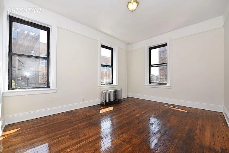 New York City Real Estate | View 30-56 30th Street, 5-B | room 3 | View 4
