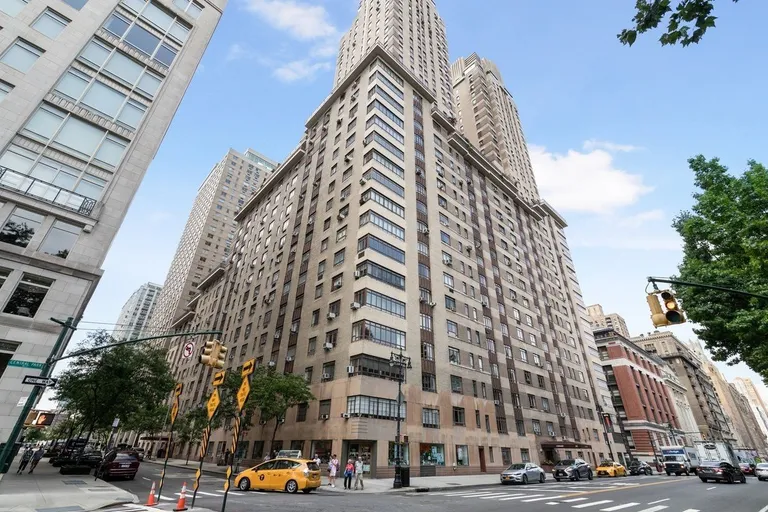 New York City Real Estate | View 25 Central Park West, 26K | The Century | View 8