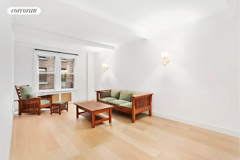 New York City Real Estate | View 11 West 69th Street, 2C | room 3 | View 4