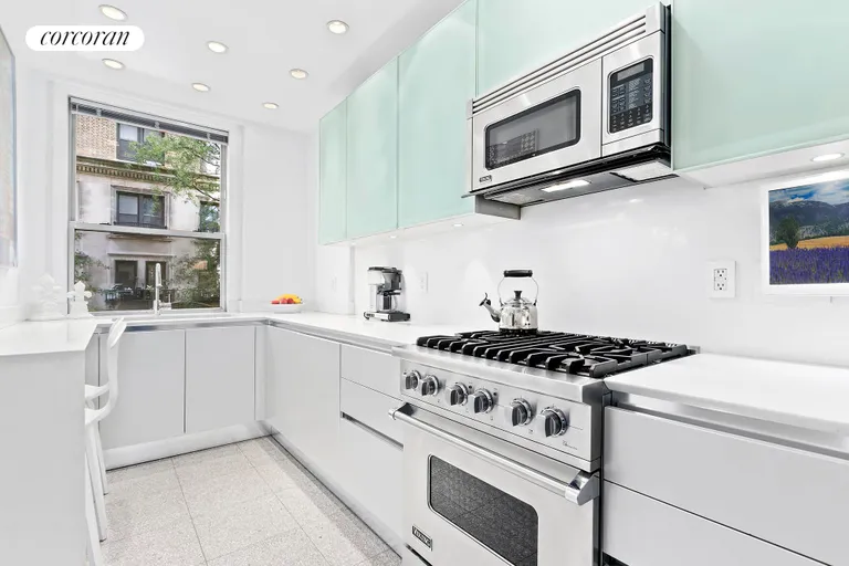 New York City Real Estate | View 780 West End Avenue, 2A | Window chef's kitchen | View 3
