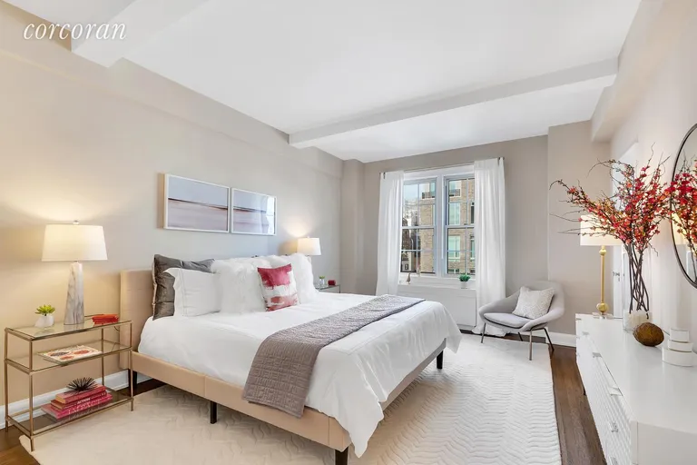 New York City Real Estate | View 25 East End Avenue, 12D | room 2 | View 3