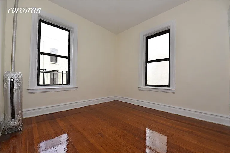 New York City Real Estate | View 30-86 32nd Street, 8 | room 3 | View 4