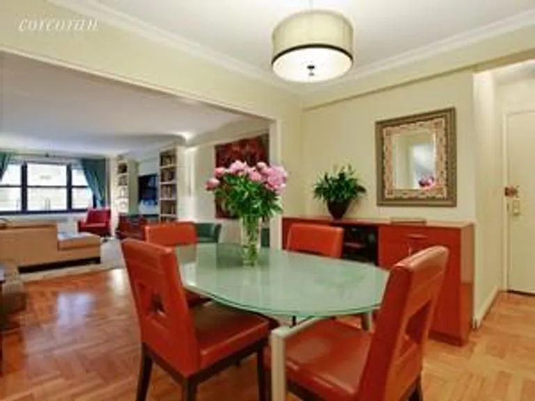 New York City Real Estate | View 135 East 54th Street, 4E | Full Dining Area | View 3
