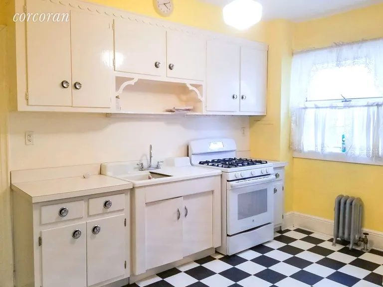 New York City Real Estate | View 1542 61st Street, 2 | 2 Beds, 1 Bath | View 1