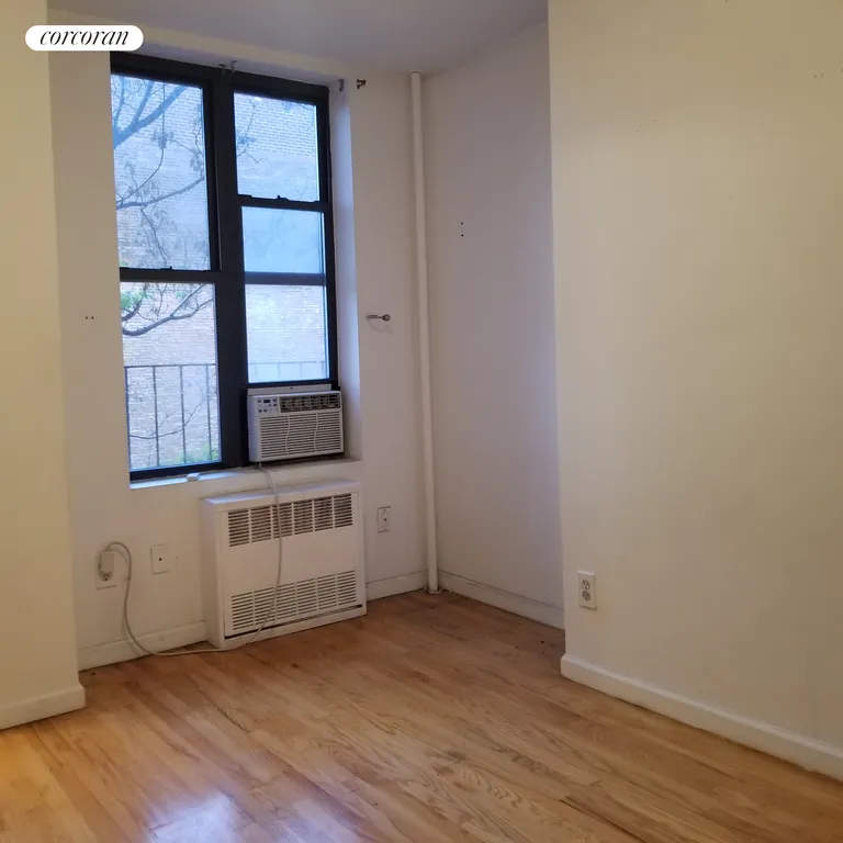 New York City Real Estate | View 1575 Third Avenue, 3B | room 1 | View 2