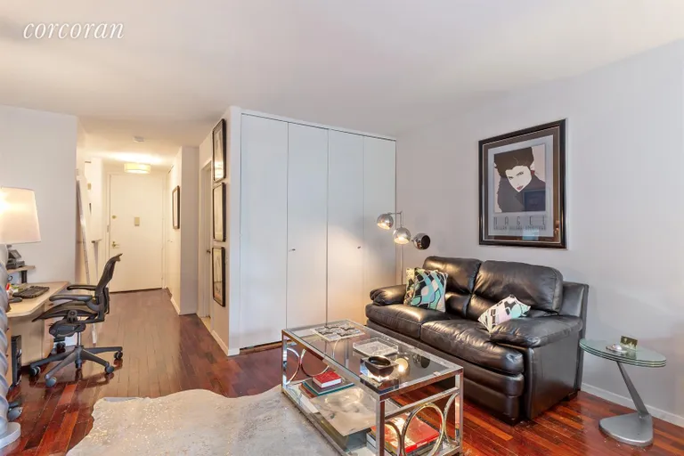 New York City Real Estate | View 330 East 75th Street, 5D | Living Room | View 2