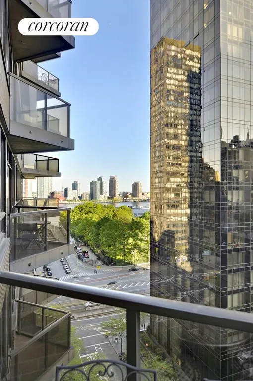 New York City Real Estate | View 100 United Nations Plaza, 14C | Views to East River and Long Island City | View 6