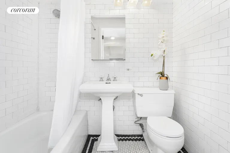 New York City Real Estate | View 315 West 23rd Street, 3B | Classic bathroom | View 6