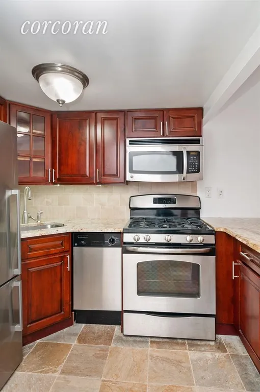 New York City Real Estate | View 215 East 24th Street, 618 | Kitchen | View 4