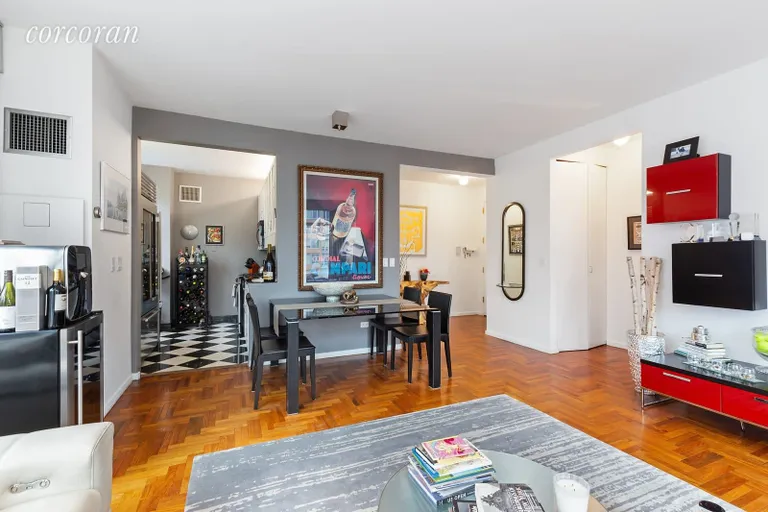 New York City Real Estate | View 250 East 54th Street, 20A | room 1 | View 2