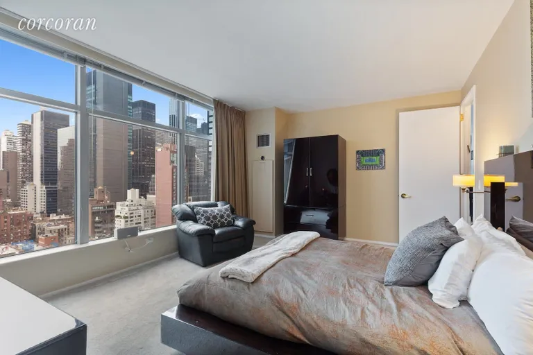 New York City Real Estate | View 250 East 54th Street, 20A | room 2 | View 3