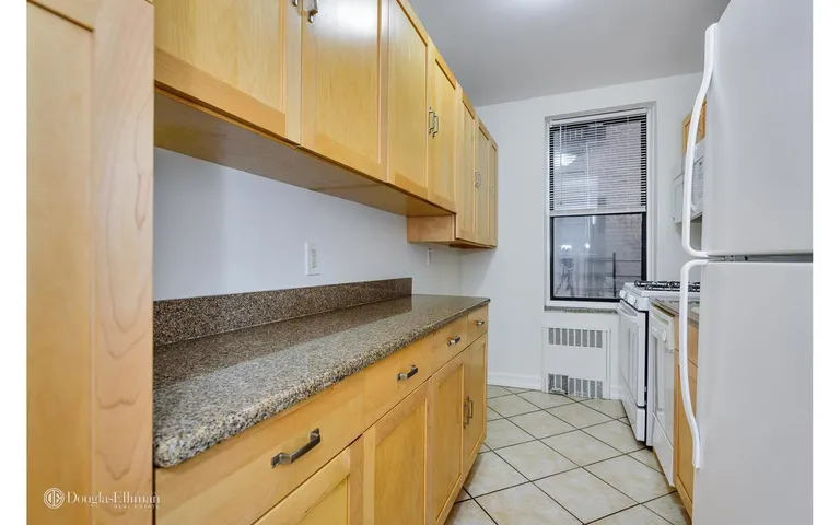 New York City Real Estate | View 103-25 68th Avenue, 3R | room 9 | View 10