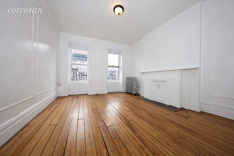 New York City Real Estate | View 268 West 12th Street, 5E | room 2 | View 3