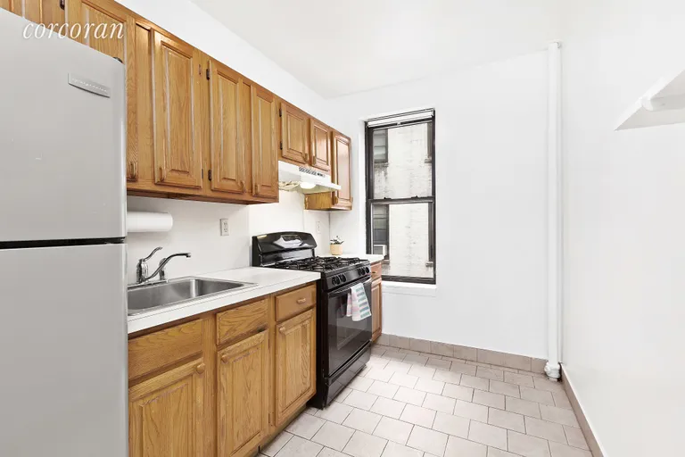 New York City Real Estate | View 325 Marine Avenue, C4 | 1 Bed, 1 Bath | View 1