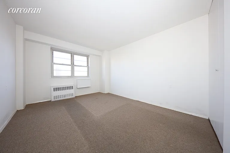 New York City Real Estate | View 47-50 59th Street, 3F | room 4 | View 5