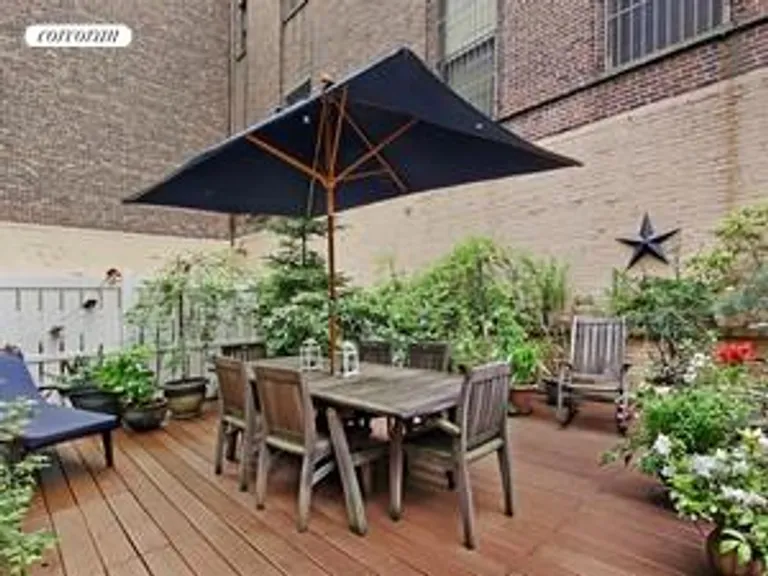 New York City Real Estate | View 170 Broadway, 1B | 2 Beds, 1 Bath | View 1