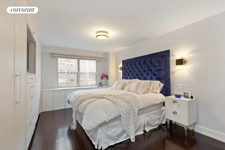 New York City Real Estate | View 300 East 71st Street, 12H | room 5 | View 6