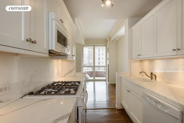 New York City Real Estate | View 157 East 74th Street, 7A | room 2 | View 3