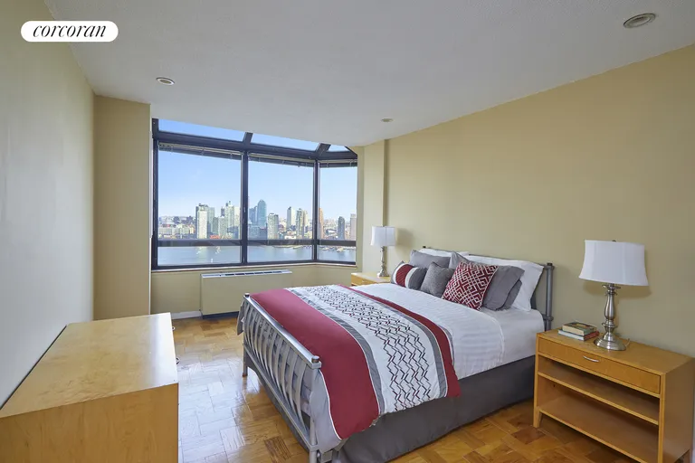 New York City Real Estate | View 630 First Avenue, 35P | room 5 | View 6