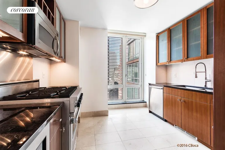 New York City Real Estate | View 250 East 53rd Street, 2204 | room 5 | View 6