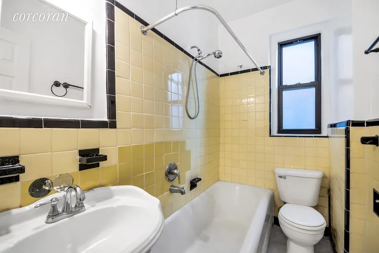 New York City Real Estate | View 30-06 29th Street, 5E | room 1 | View 2
