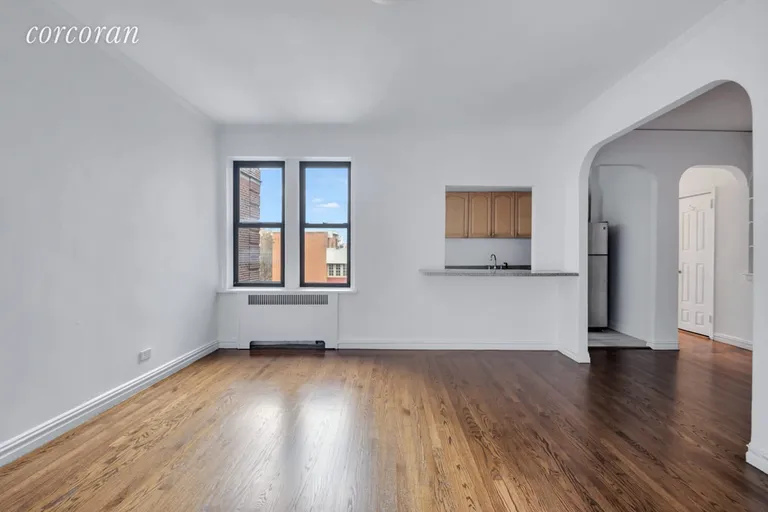 New York City Real Estate | View 30-06 29th Street, 5E | room 2 | View 3