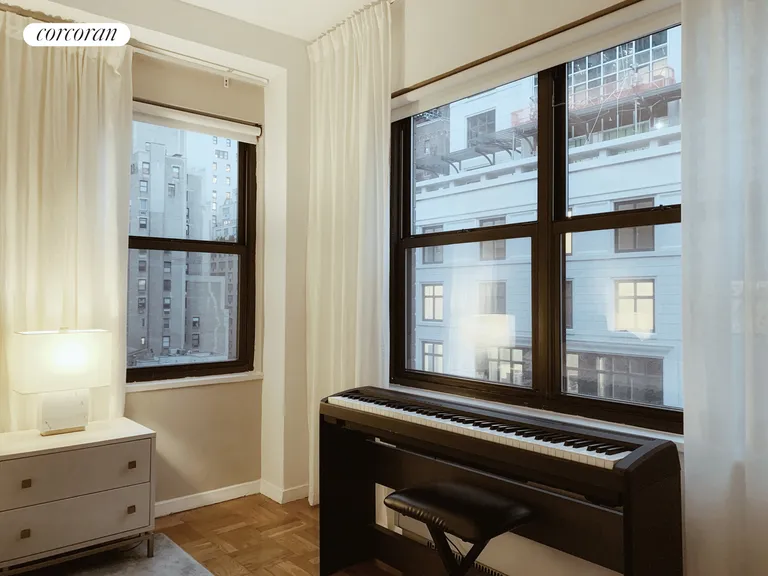 New York City Real Estate | View 140 East 56th Street, 12J | room 15 | View 16
