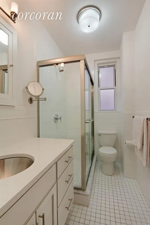 New York City Real Estate | View 52 Riverside Drive, 11B | Bathroom | View 6