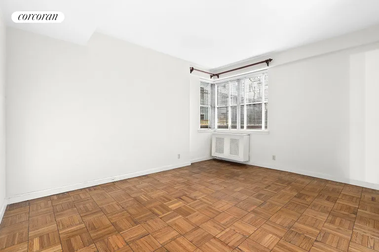 New York City Real Estate | View 12 Beekman Place, 1CD | room 4 | View 5