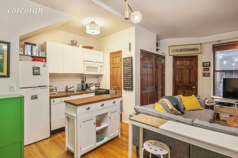 New York City Real Estate | View 257 West 12th Street, 1E | room 1 | View 2