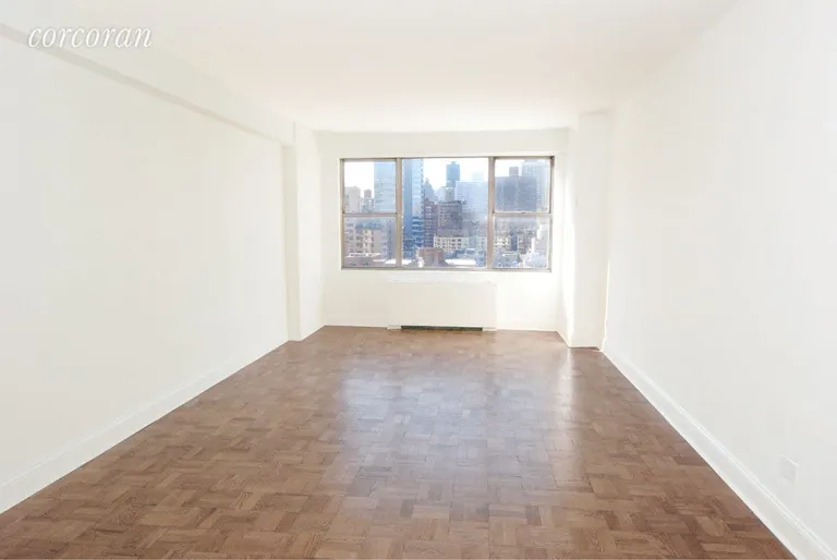 New York City Real Estate | View 230 East 79th Street, 17E | room 1 | View 2