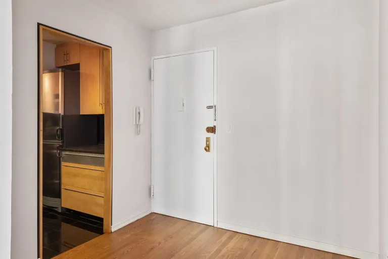 New York City Real Estate | View 301 East 87th Street, 8C | 1 Bed, 1 Bath | View 1