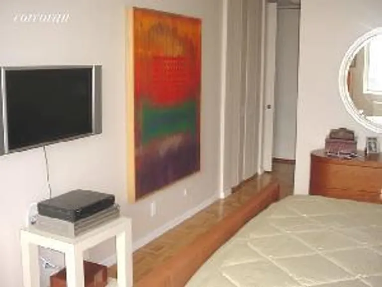New York City Real Estate | View 420 East 54th Street, 37J | room 2 | View 3