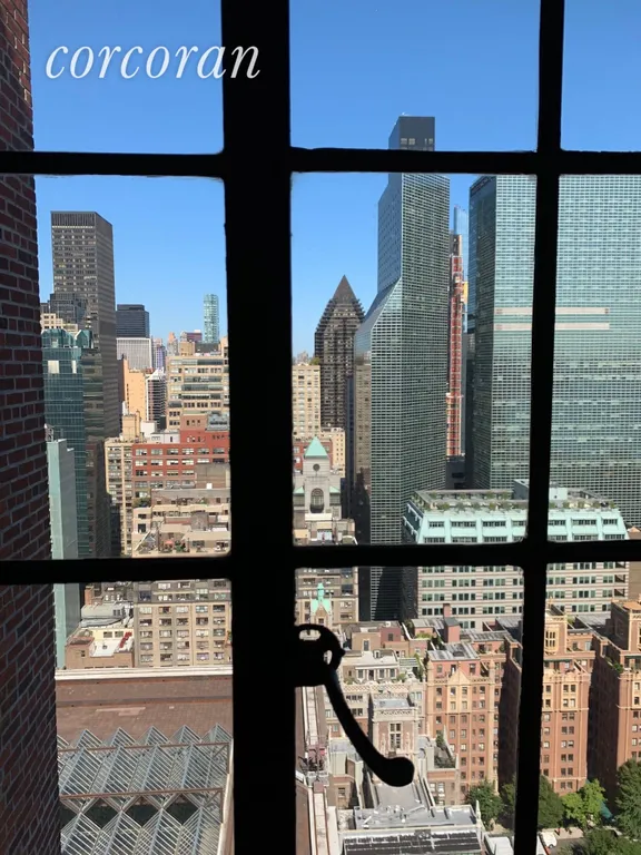 New York City Real Estate | View 320 East 42Nd Street, 3204 | Midtown Views | View 2