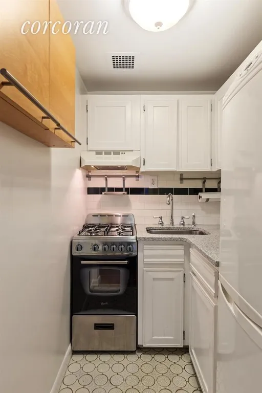 New York City Real Estate | View 2 West 90th Street, 2D | Efficient Kitchen | View 5