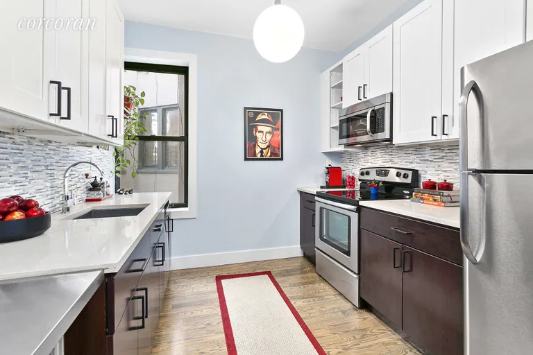 New York City Real Estate | View 41 Clarkson Avenue, 2G | Extraordinary Eat-in Kitchen | View 4