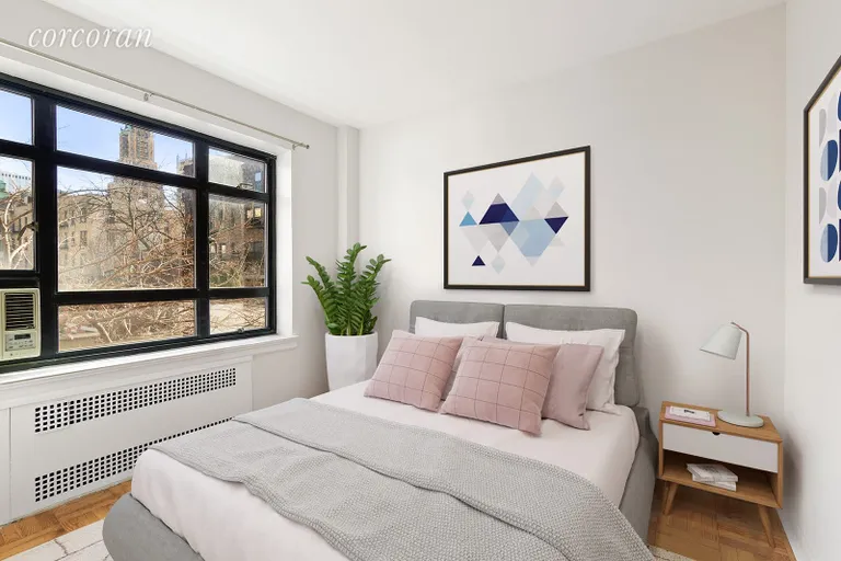 New York City Real Estate | View 100 Remsen Street, 3F | room 3 | View 4