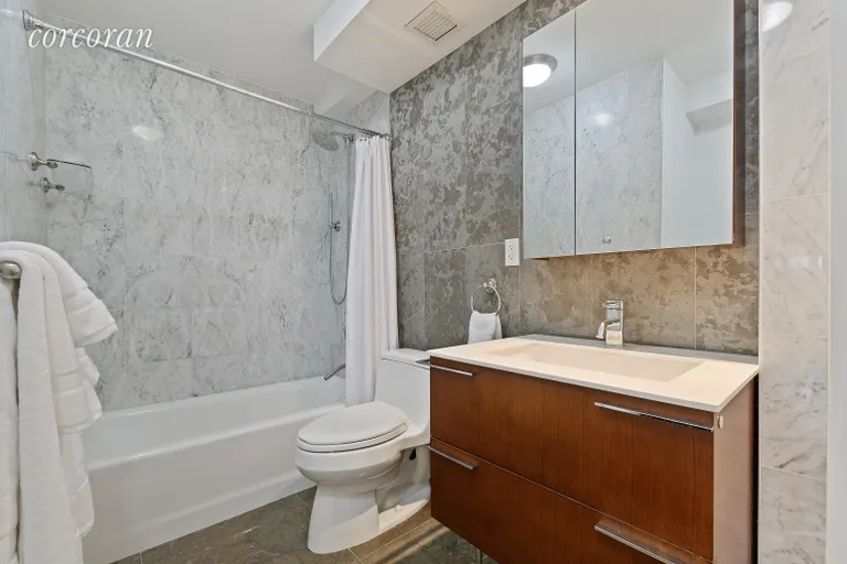 New York City Real Estate | View 23-32 31st Drive, 2R | room 4 | View 5