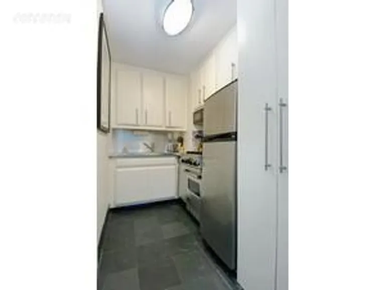 New York City Real Estate | View 77 East 12th Street, 17D | room 2 | View 3