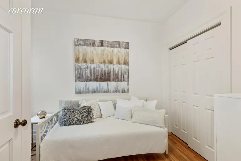 New York City Real Estate | View 203 West 90th Street, 6-B | Second BR | View 4